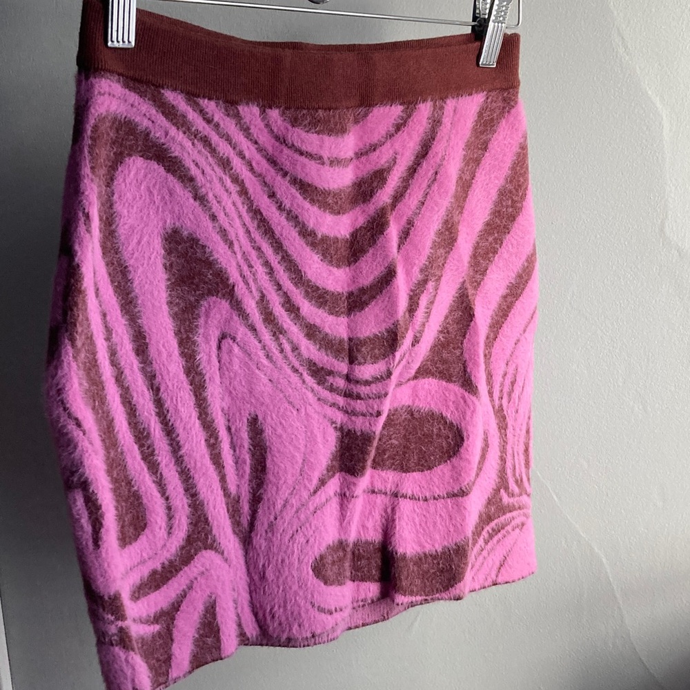 ANTHROPOLOGIE Sweater & Skirt Set - Picture 4 of 7